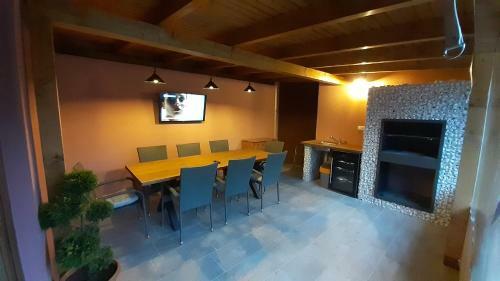 �lom Apartman