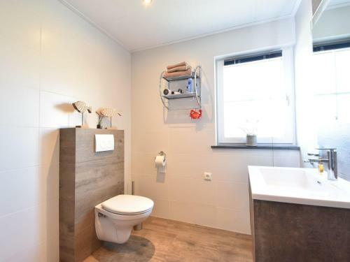 Premium Chalet In Sint Annaland With Garden