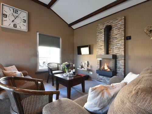 Premium Chalet In Sint Annaland With Garden