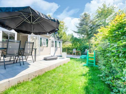 Charming Chalet In Stegeren Near Forest