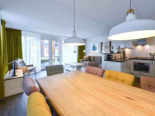 Holiday Home De Meerparel-4