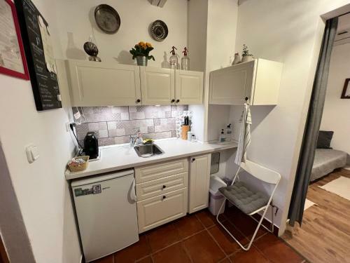 Hostal Cseri Porta
