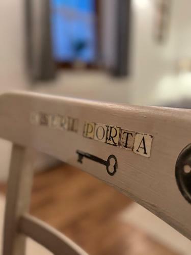 Hostal Cseri Porta