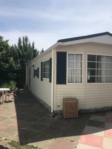 Chalet For 2 At The Beach