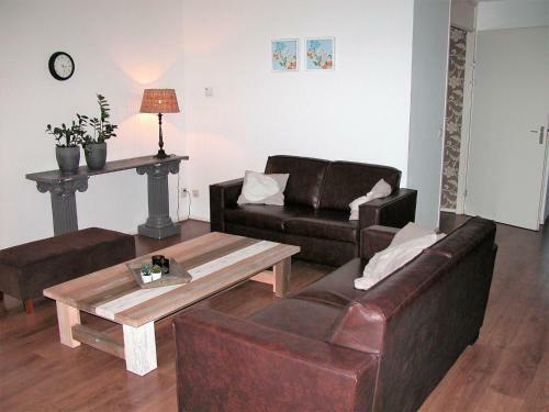 Peaceful Holiday Home In Zeewolde With Swimming Pool