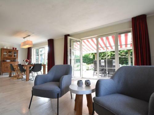 Alluring Holiday Home In Zeewolde Near Forest
