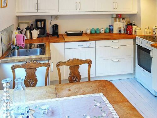 Holiday Home Fl�yrli