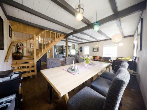 Holiday Home Risnes Sj�bu - Fjs132