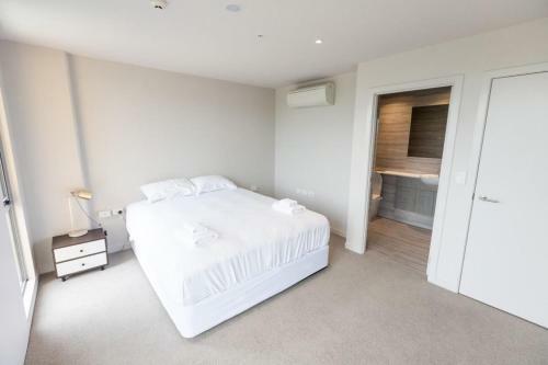 Large Four Bdr Apartment - Walk To Mallstadium