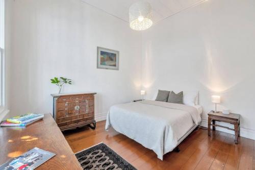 Classic 3br Home Just Steps To Ponsonby Rd