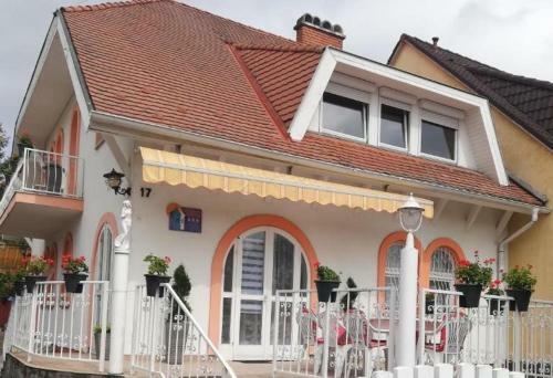 Elizabeth Apartmanh�z