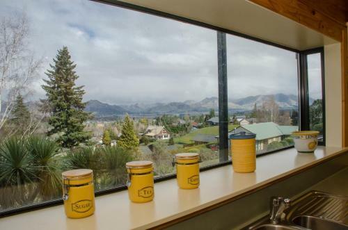 Alpine On Oregon - Hanmer Springs Holiday Home