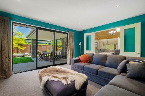 Roys Bay Lodge - Wanaka Holiday Home