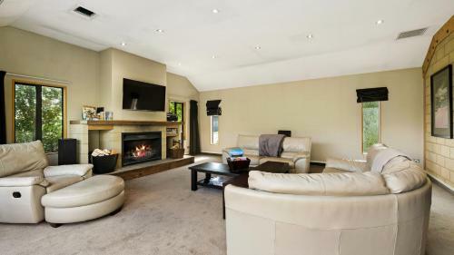 Fit For A King - Wanaka Holiday Home