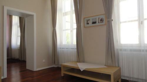 Horvath House Apartment