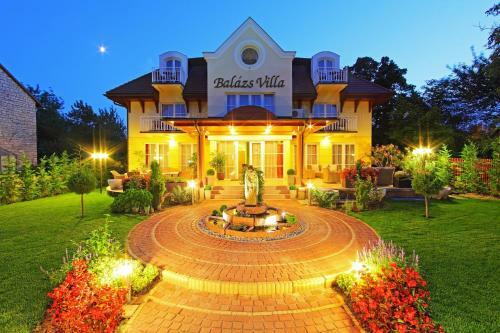 Hostal Balazs Villa