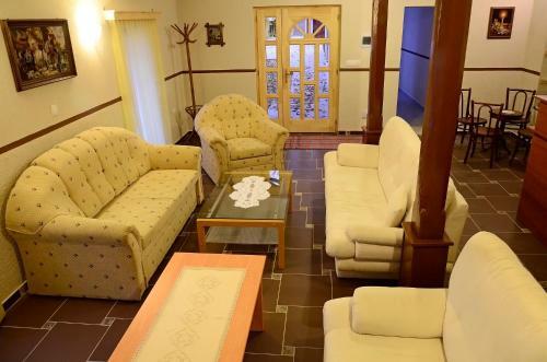 Hostal Fatornyos Tanyasi Vend�gh�z