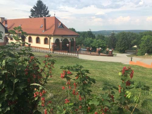 Hostal Villa Teleki