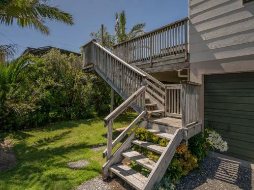 Surf Stay - Whitianga Holiday Home