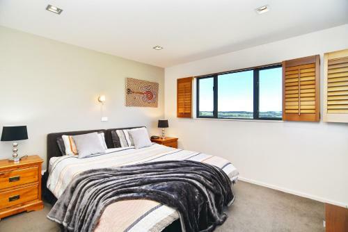 Cedarwood - Christchurch Holiday Homes