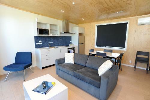 Waikanae Beach Ocean View Apartments
