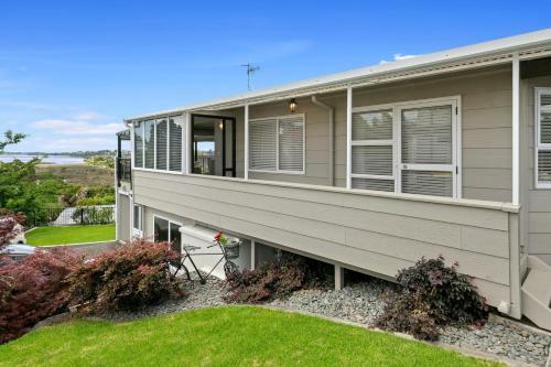 The Castle - Tauranga Holiday Home