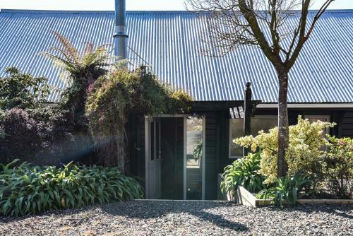 Akaroa Escape - Akaroa Holiday Home