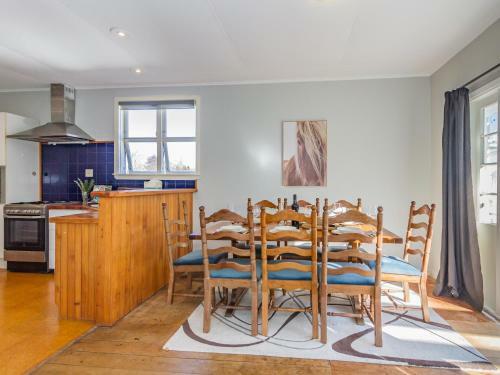 Miro Cottage Retreat - Ohakune Holiday Home