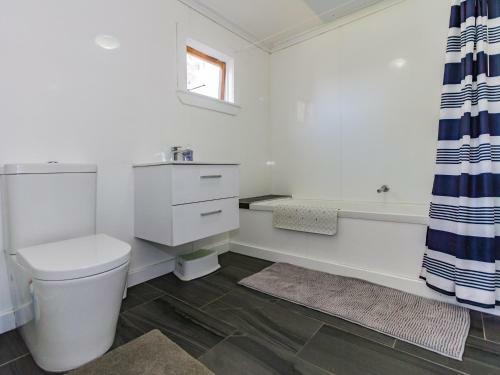 Miro Cottage Retreat - Ohakune Holiday Home