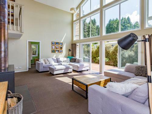 Chalet Gryon - Ohakune Holiday Home
