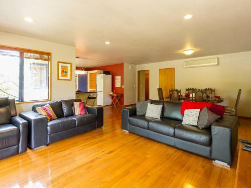 Aurum Retreat - Cromwell Holiday Home