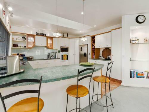 Kawarau Bay View - Cromwell Holiday Home