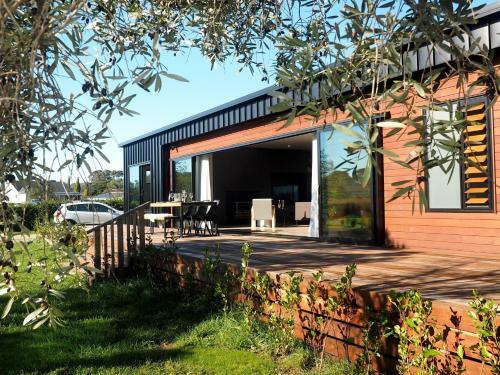 Pinot Longbox - Martinborough Holiday Home
