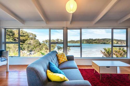 Beachfront Seclusion - Oneroa Holiday Home