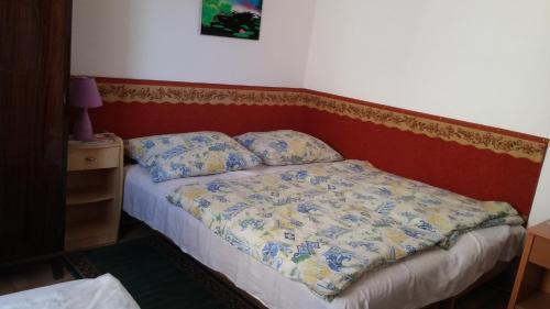 Hostal Z�ch Kl�ra Utcai Apartman