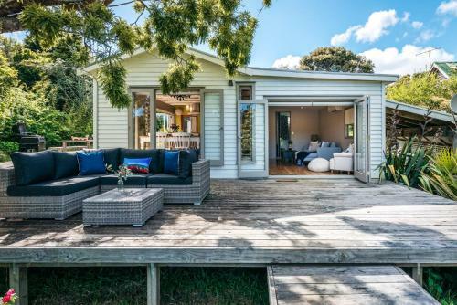 Kereru - Waiheke Holiday Home