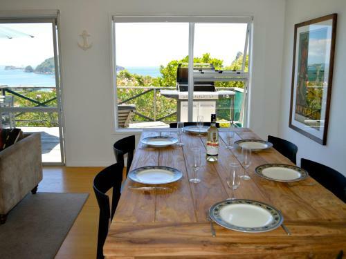 Campbell Lodge - Hahei Holiday Home