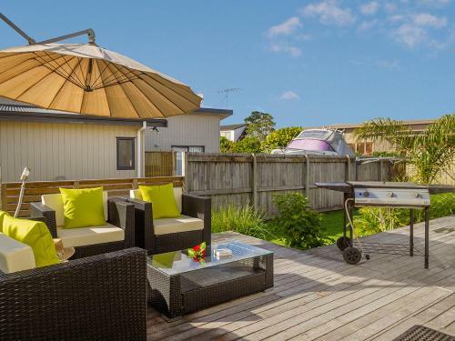 Modpod On The Tee - Matarangi Holiday Home