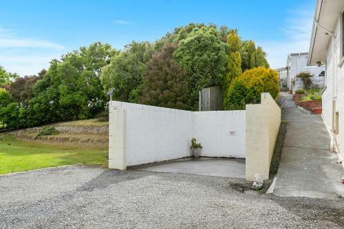 Macbay Retreat - Macandrew Bay Holiday Home