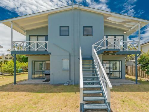 Captains Bach @ Cooks - Upstairs Holiday Unit