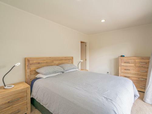 Recharge On Riverview - Cooks Beach Holiday Home