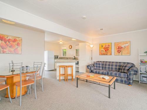 Daze Away - Cooks Beach Holiday Home