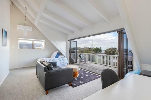 Omaha Ocean Vista - Omaha Holiday Home
