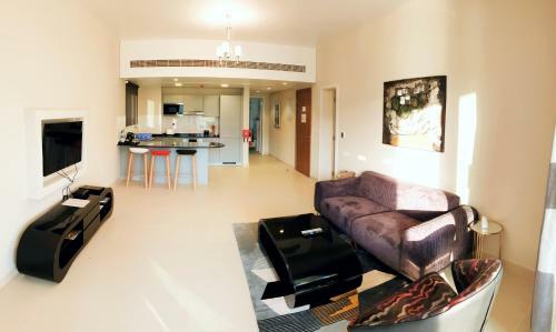 Jebel Sifah Golf Lake Apartments