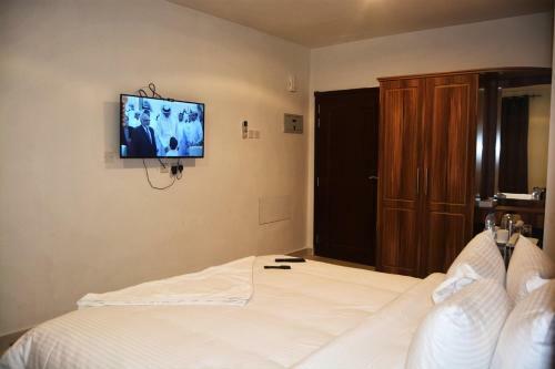 Hotel Baiti Furnished Apartments