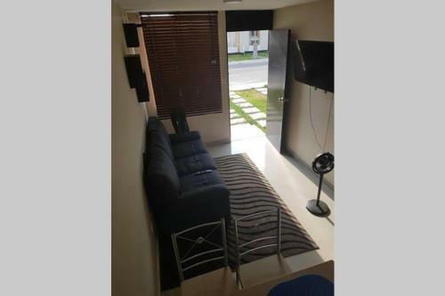 Casa Ubicada Dentro De Un Bello Condominio