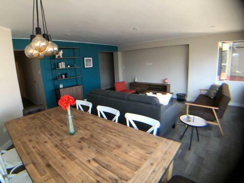 28 De Julio Luxury Apartment