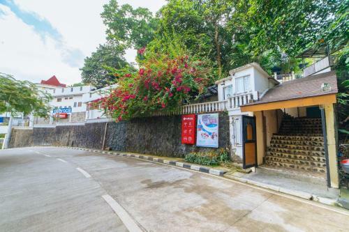 Hotel Reddoorz Plus @ Altaroca Antipolo