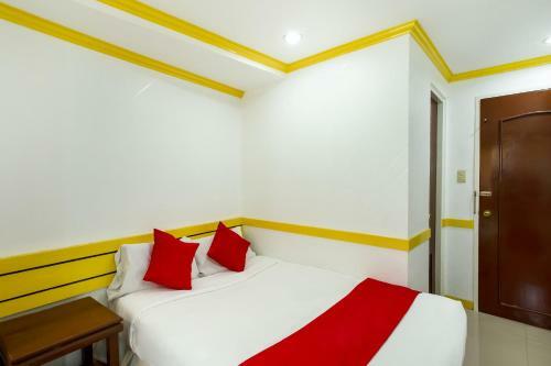 Hotel Oyo 496 D'abirus Inn