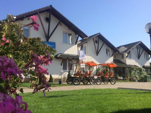 Hotel Bagolyv�r Guesthouse, Restaurant, Wellness